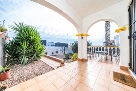 Villa i La Marina, Alicante, La Marina - € 179.950 | Ref: W6110VA - foto 13